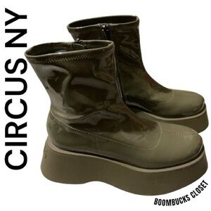 NIB Circus by Sam Edelman Olive Patent Leather Platform Boots 6.5